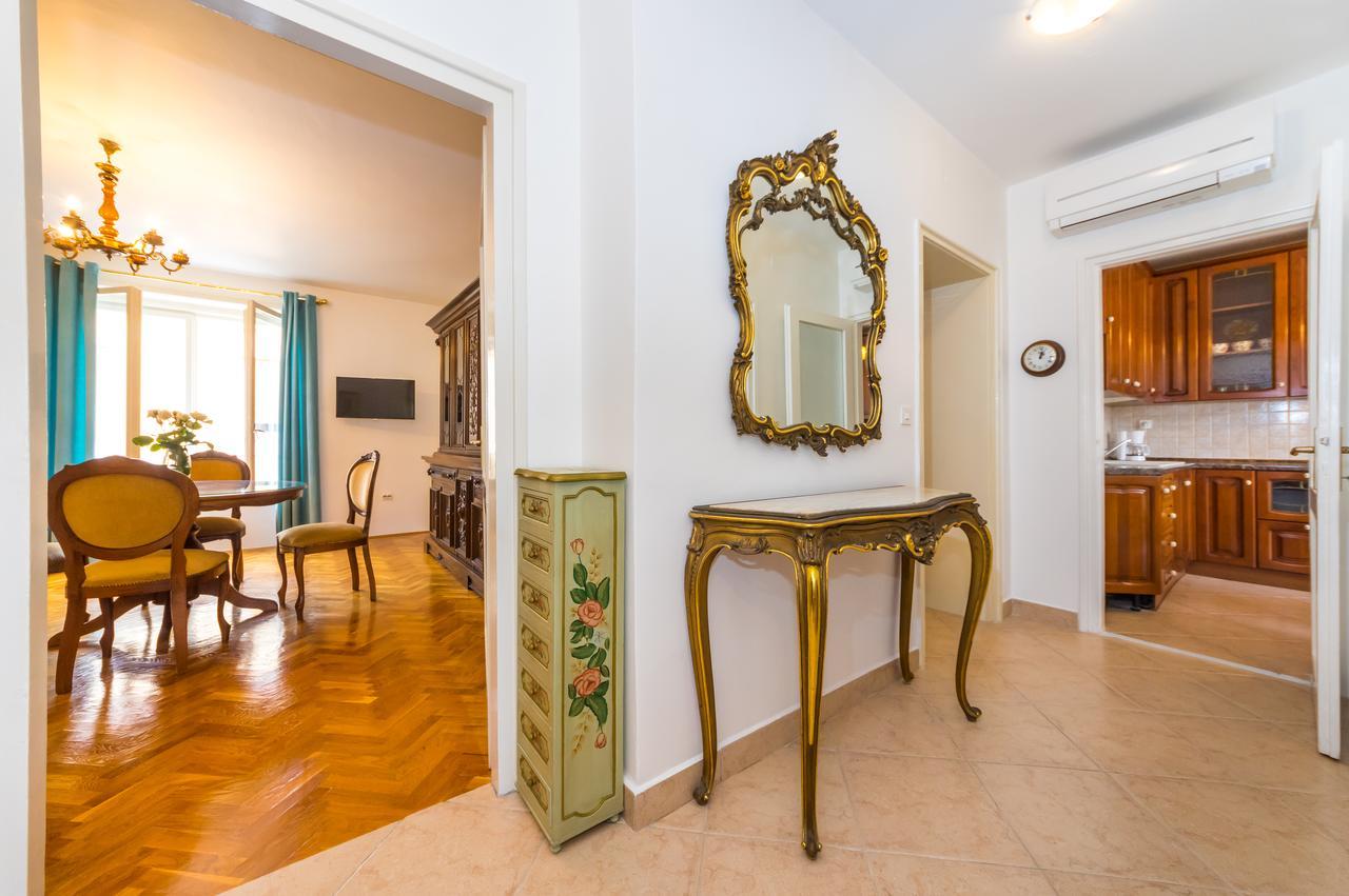 Apartman Verdi 扎达尔 外观 照片